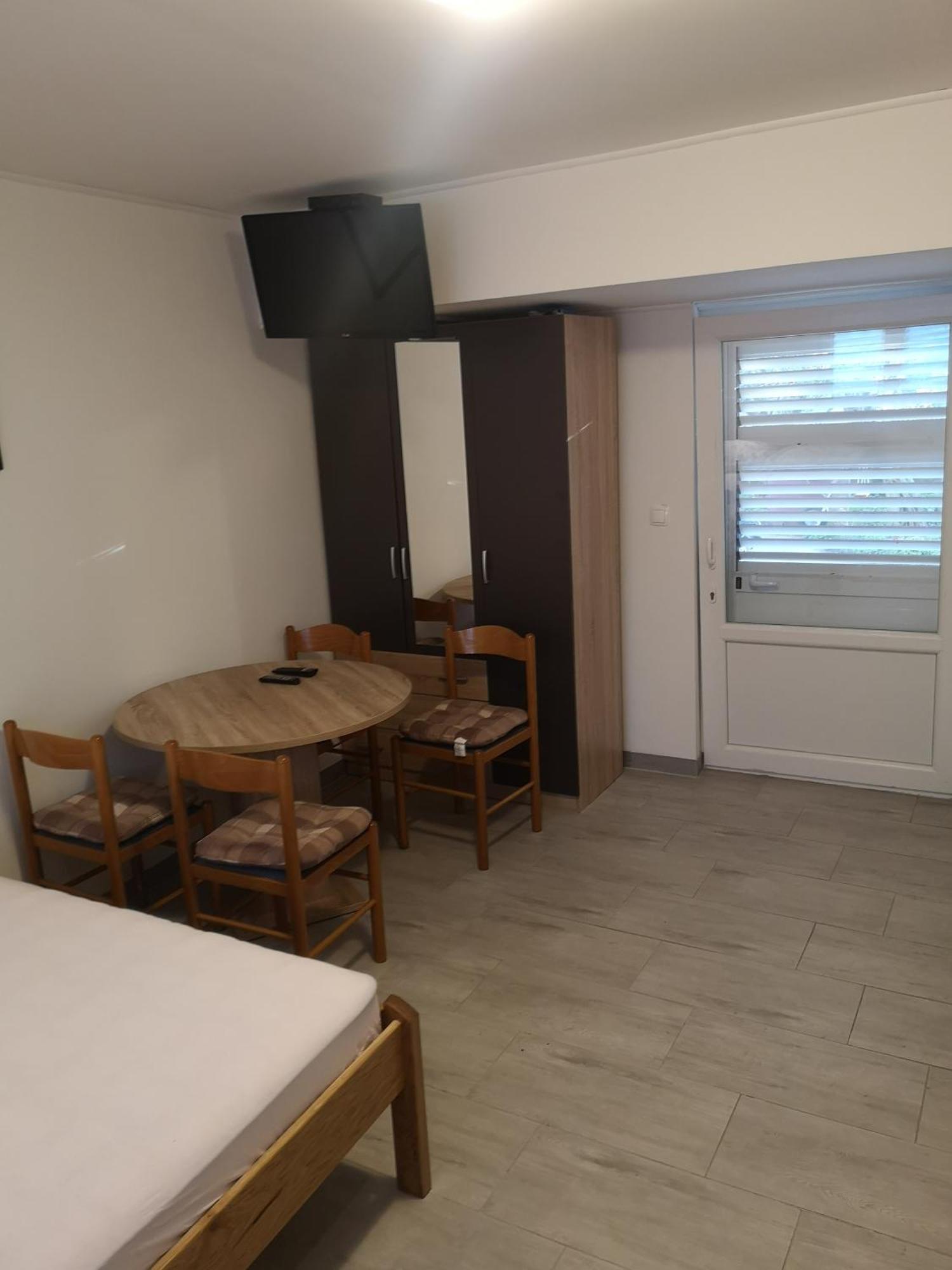 Apartments Govic Zaboric Rum bild